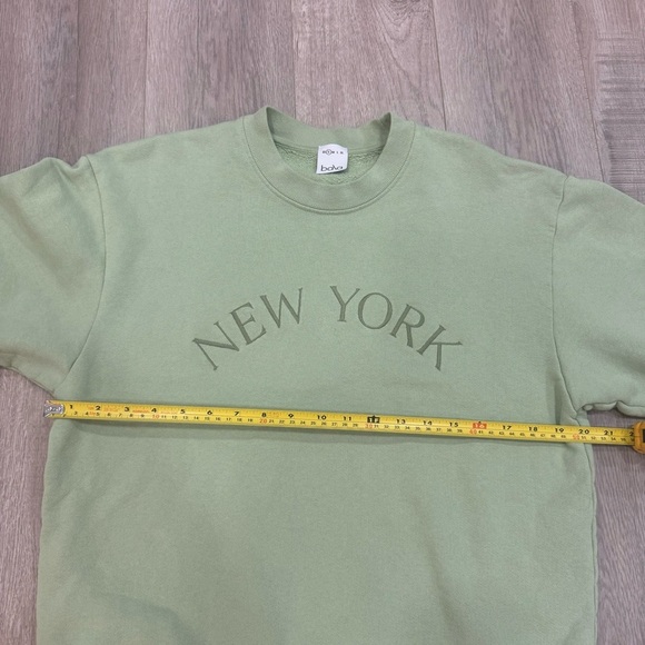 Bala Crewneck Sweatshirt Embroidered New York Loungewear Size Small Made In USA - Picture 5 of 8